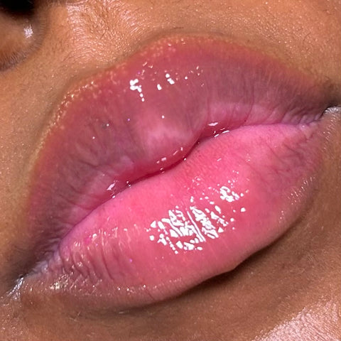 Aura Kiss Lip Oil